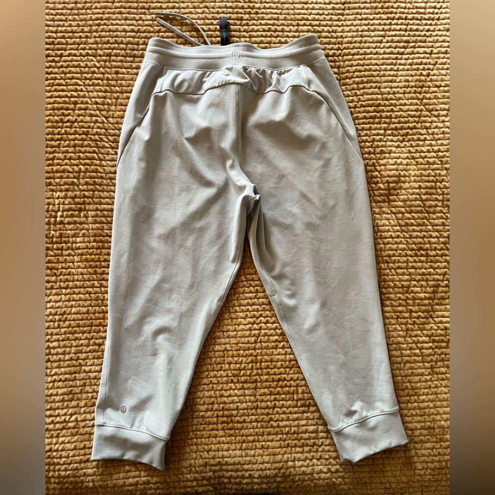 Men’s lululemon short pants